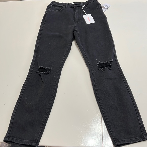 NWT Good American Good Curve Distressed Crop Jeans Black Size 4/27 - Picture 3 of 13